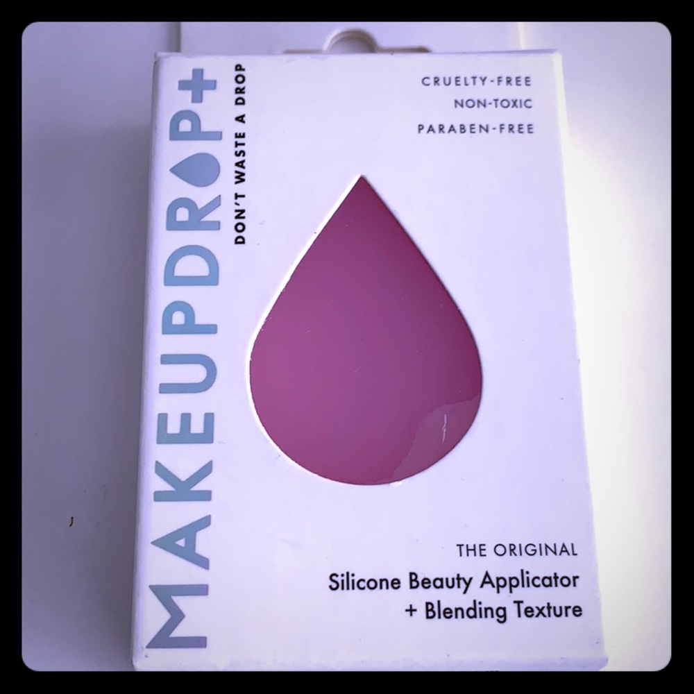 Makeup silicone blending applicator